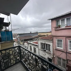 Taksim Larissa İstanbul